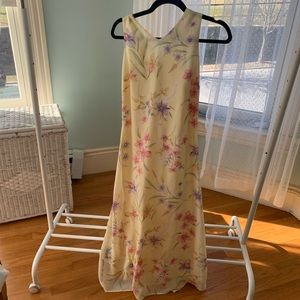 Beautiful, classic, vintage midi-maxi length yellow floral dress.
